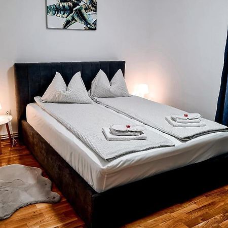 Apartament Alina Deva Bagian luar foto