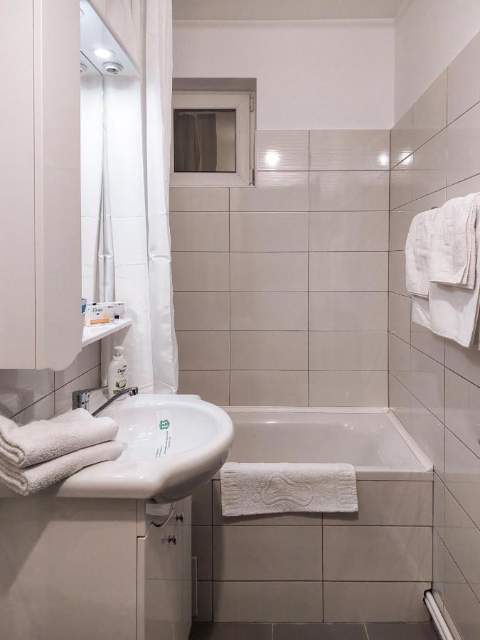 Apartament Alina Deva Bagian luar foto